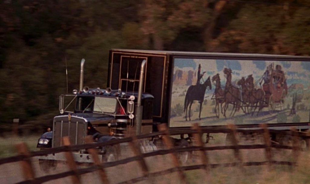 camion transport dans Cours moi après shérif scène clé du film