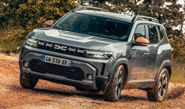 Dacia Duster GPL nouvelle génération en conduite sur chemin tout-terrain