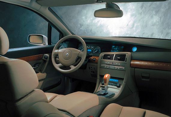 Renault Vel Satis interieur tableau de bord confort haut de gamme