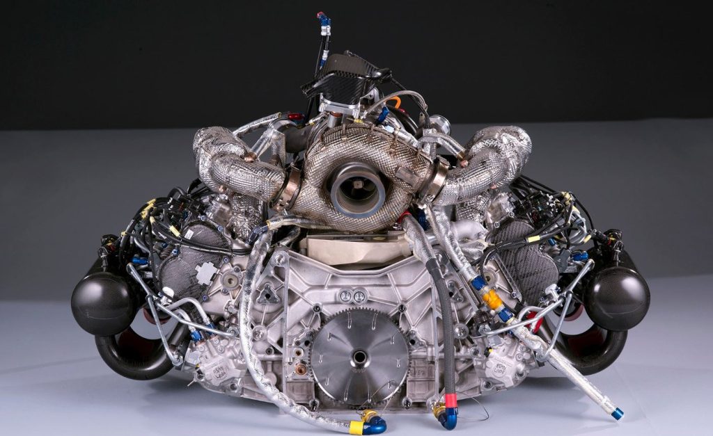 moteur diesel Audi R10 TDI technologie moderne performance endurance vainqueur 24h du Mans 2006