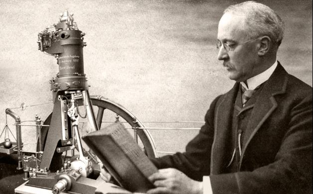 Rudolf Diesel inventeur du moteur diesel fin XIXe siècle portrait historique