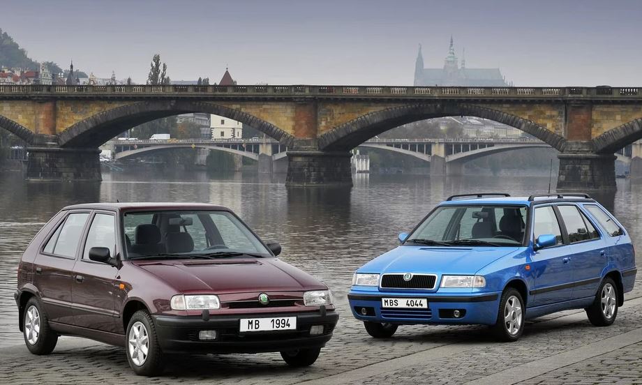 Skoda Felicia et break des années 1990, modèles emblématiques après rachat par Volkswagen