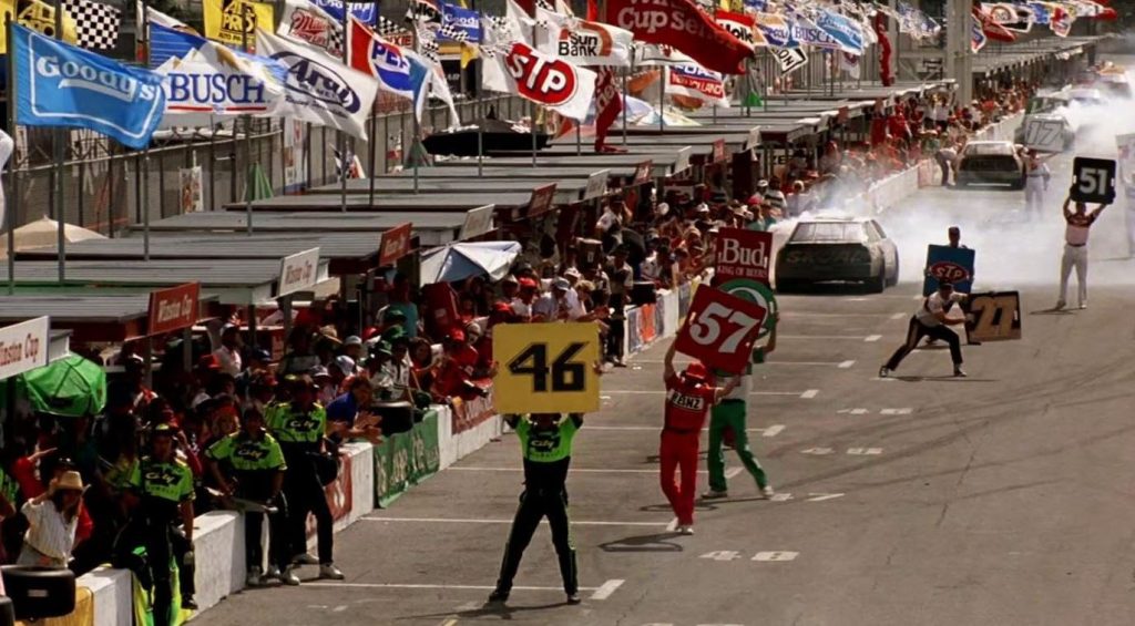Arrêts aux stands NASCAR pendant une course dans Jour de tonnerre