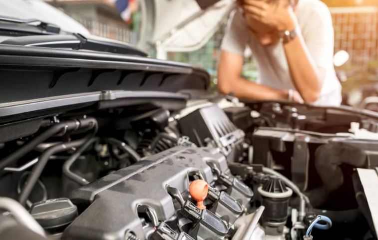 diagnostic moteur qui cale au ralenti inspection compartiment moteur