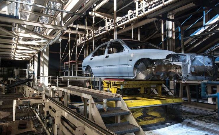 usine MG Rover à l’arrêt lors de la faillite du constructeur en 2005