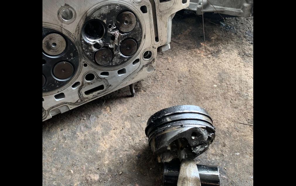 degats moteur BMW N47 piston casse suite rupture chaine distribution