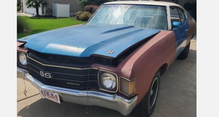 Chevrolet Chevelle SS 402 1972 sortie de grange muscle car américain