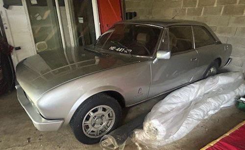 Peugeot 504 Coupé V6 1978 sortie de grange moteur démonté état à restaurer