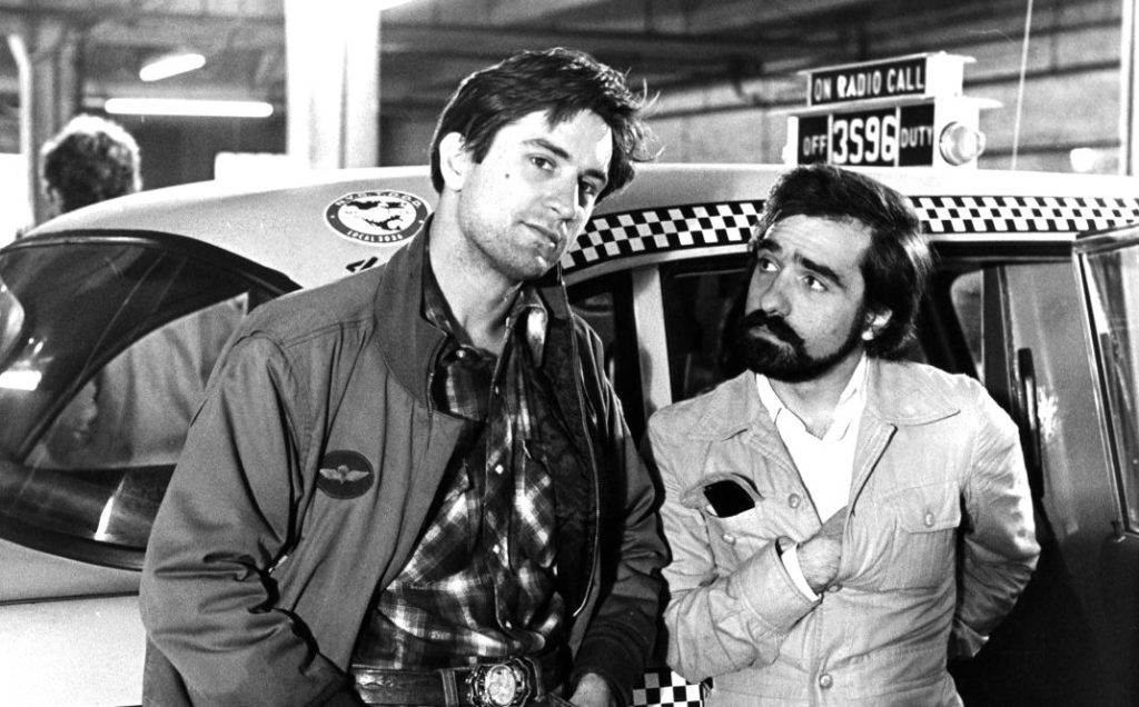 Robert De Niro et Martin Scorsese devant taxi Taxi Driver tournage