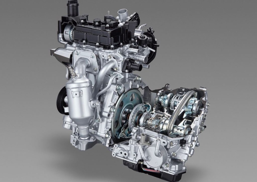 Moteur Toyota Yaris 1.0 VVT-i avec transmission en coupe technique