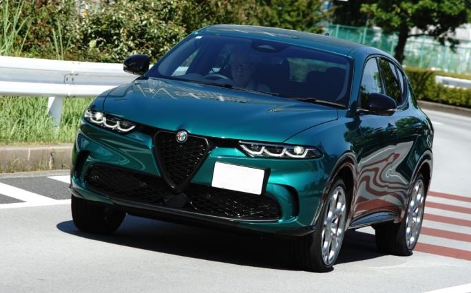 Alfa Romeo Tonale hybride SUV relançant la marque italienne