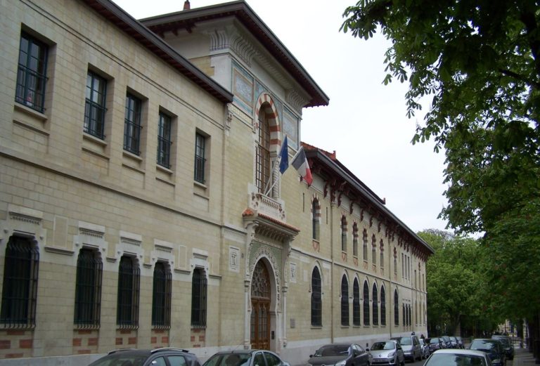Bâtiment de l’ENA illustrant les décisions administratives et technocratiques en France