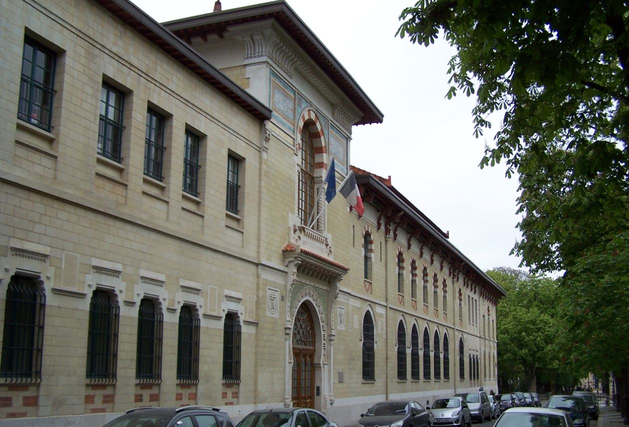Bâtiment de l’ENA illustrant les décisions administratives et technocratiques en France