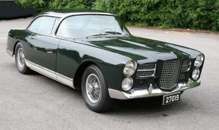 Facel Vega HK500 verte illustrant les grandes marques automobiles disparues