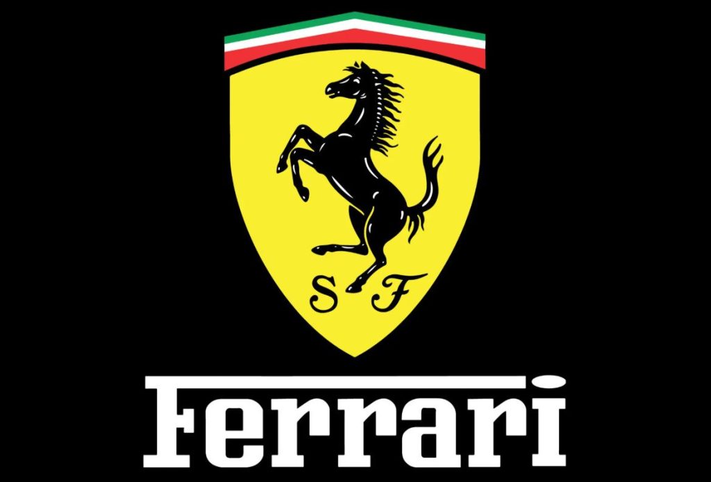 Logo Ferrari officiel sur fond noir avec cheval cabré et inscription Ferrari