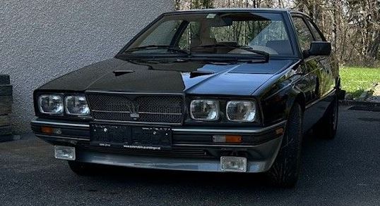 Maserati Biturbo SI 1987 noire retrouvée après plusieurs années sans rouler