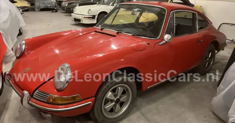 Porsche 912 rouge de 1965 retrouvée dans un garage de collection