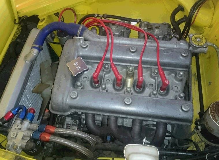 Moteur quatre cylindres double arbre d'une Alfa Romeo Giulia SS