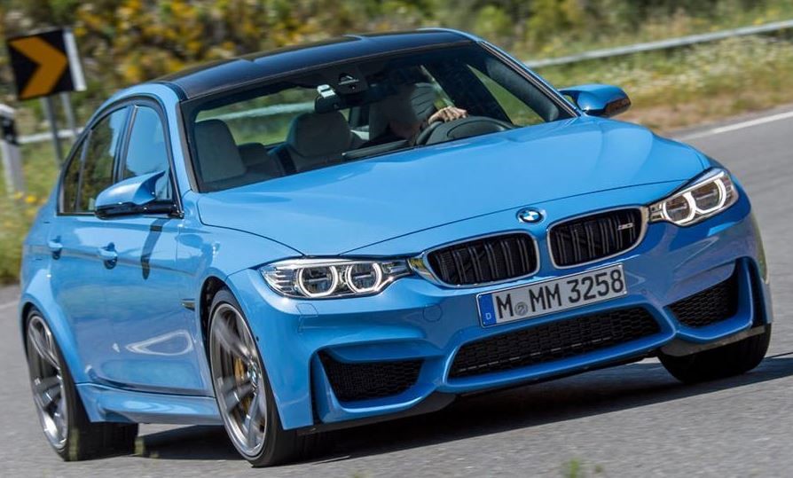 BMW M3 F80 bleue, génération marquant le retour du moteur turbo