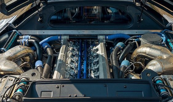 Moteur V12 quadriturbo de la Bugatti EB110