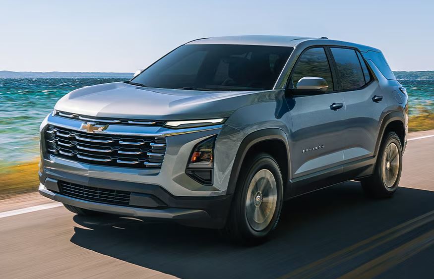 SUV Chevrolet Equinox gris en vue trois quarts avant