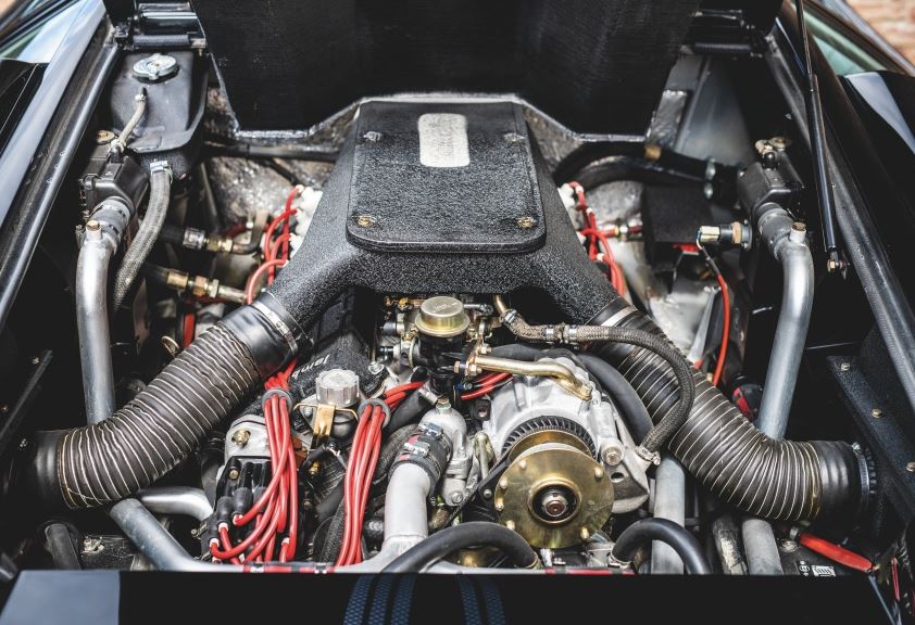 Moteur V12 atmosphérique de Lamborghini Diablo
