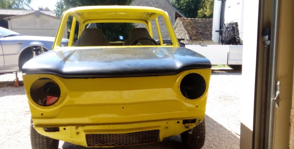 Simca 1000 Rallye 2 de 1974 en cours de restauration après une longue immobilisation