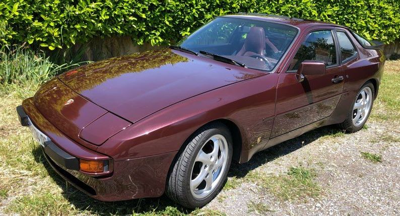 Porsche 944 de 1984 nécessitant une remise en état avant de reprendre la route