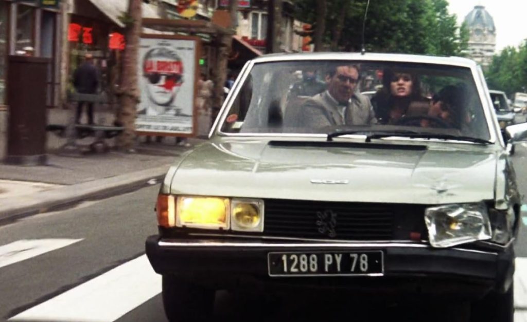 Harrison Ford dans une Peugeot 604 dans le film Frantic (1988)