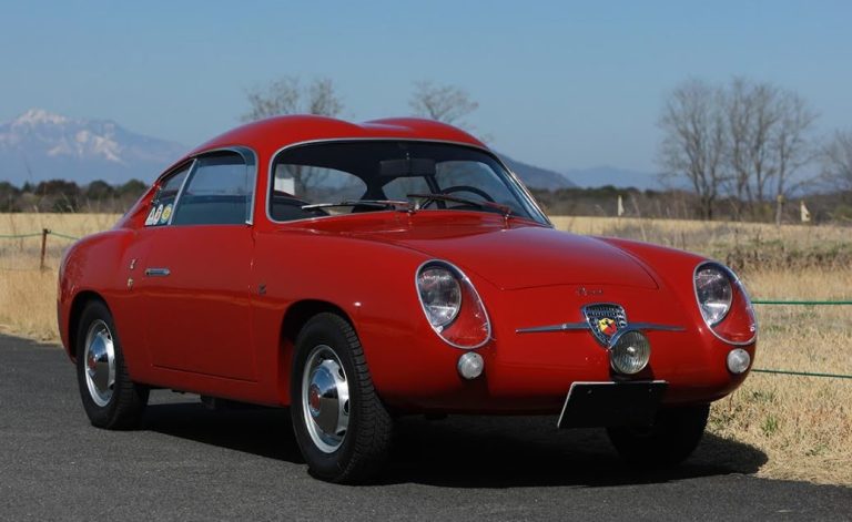 Abarth 750 GT Zagato Double Bulle de 1958 vue trois-quarts avant