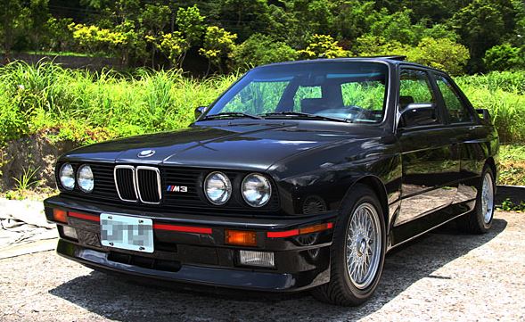 BMW M3 E30 conçue à l'origine pour l'homologation en Groupe A