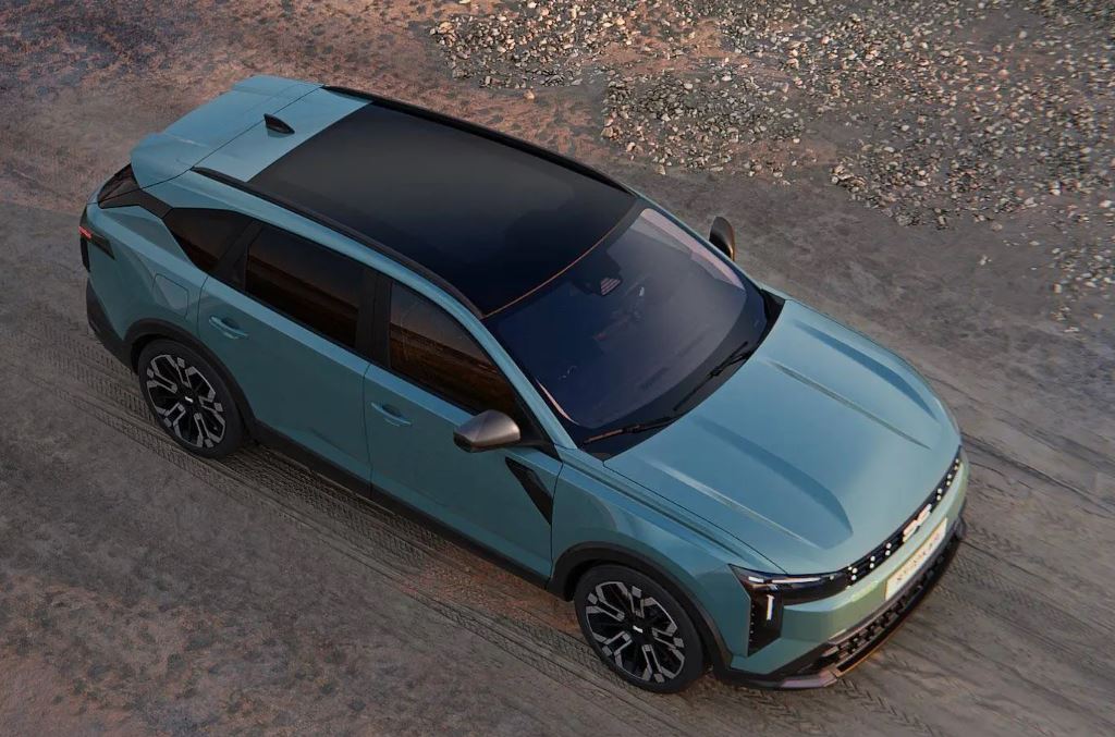 Vue plongeante du Dacia Striker montrant sa silhouette entre break, berline et SUV