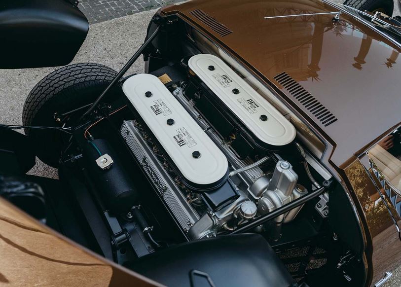 V12 transversal de la Lamborghini Miura installé en position centrale arrière
