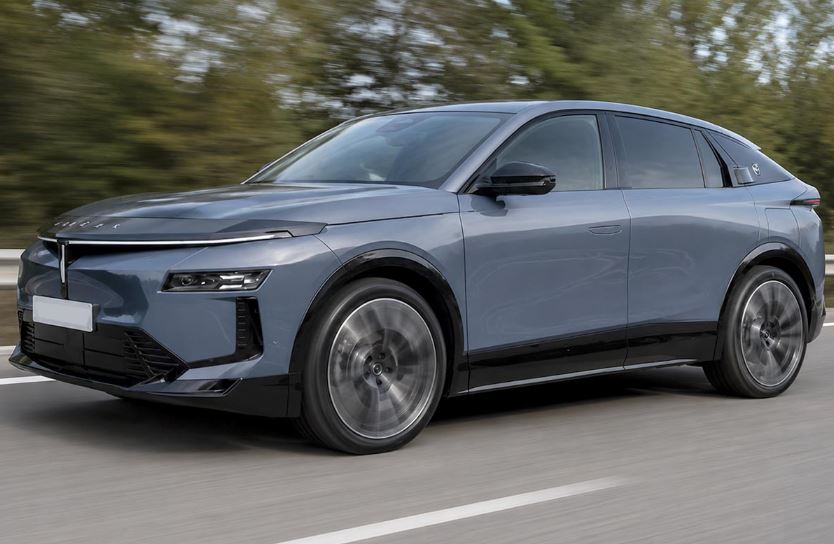 Lancia Gamma 2026 en circulation illustrant le nouveau SUV familial de la marque