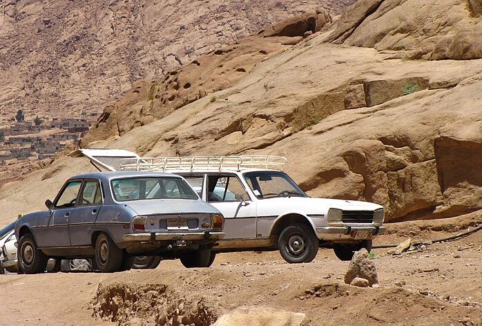 Peugeot 504 utilisée dans les conditions difficiles du désert du Sinaï