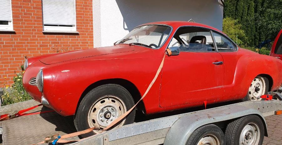 Volkswagen Karmann Ghia de 1968 retrouvée avant un projet de restauration