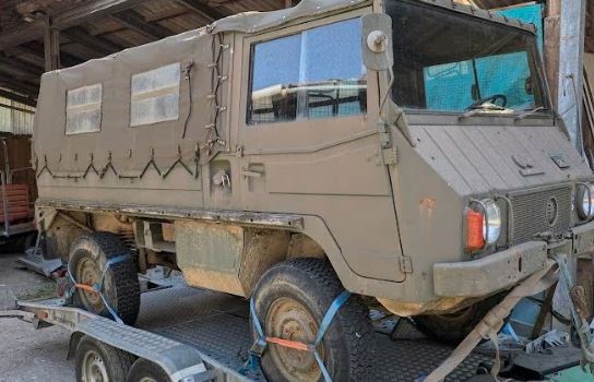 Steyr-Puch Pinzgauer 710M de 1979 ancien véhicule tout-terrain militaire retrouvé après des années