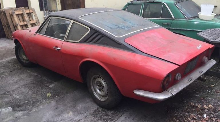 Ford Osi 2.0L 1967 retrouvée après des années d'immobilisation lors d'une sortie de grange