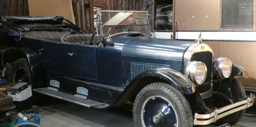 Flint Touring de 1925 conservée dans son état d'origine avant une éventuelle restauration