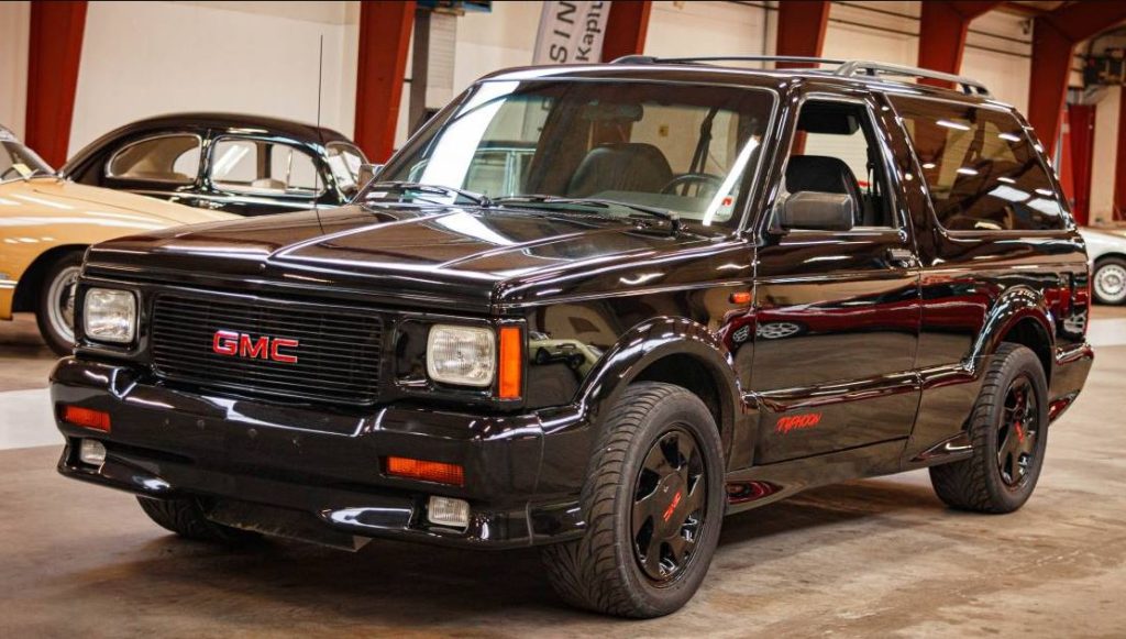 GMC Typhoon choisi par Clint Eastwood parmi ses voitures les plus originales