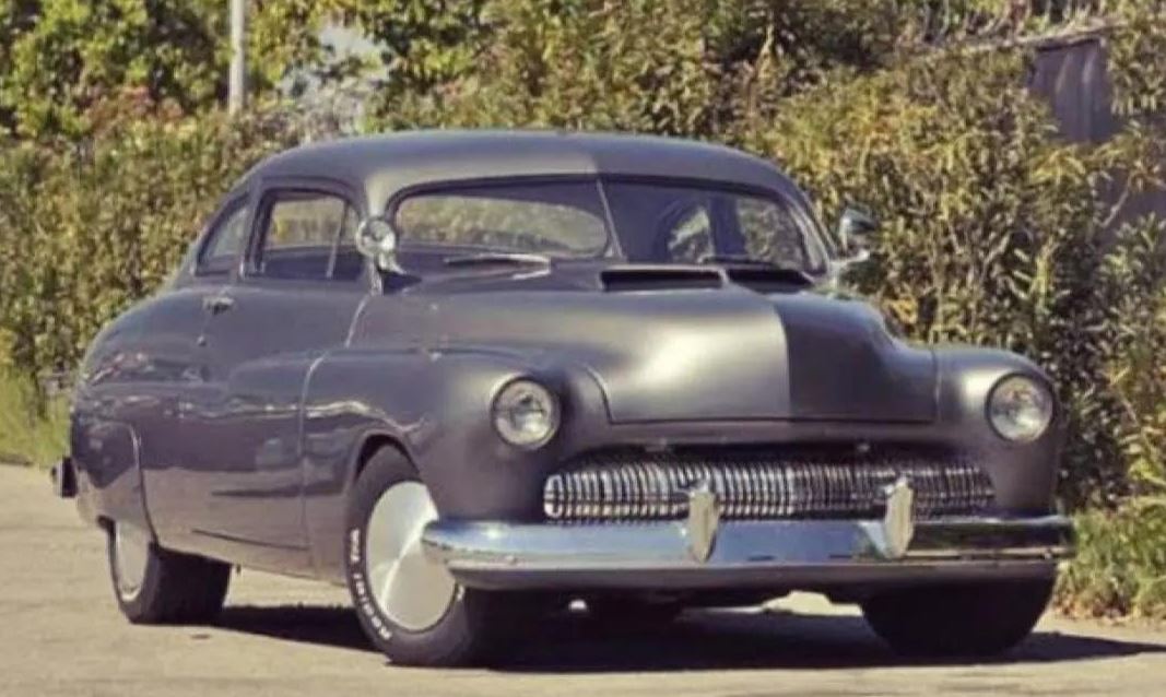 Mercury Monterey de 1950 préparée pour les voitures de Cobra dans le film avec Sylvester Stallone