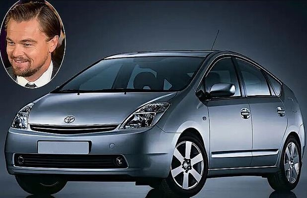 Les voitures de Leonardo DiCaprio illustrées par une Toyota Prius, symbole de son engagement écologique