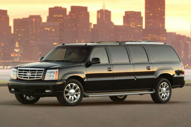 Cadillac Escalade limousine utilisée parmi les voitures de Sylvester Stallone
