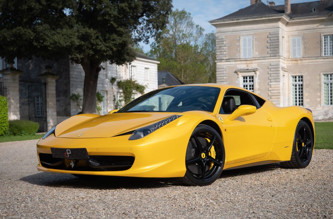 Ferrari 458 Italia jaune de Valentino Rossi, l'une des voitures les plus emblématiques de son garage