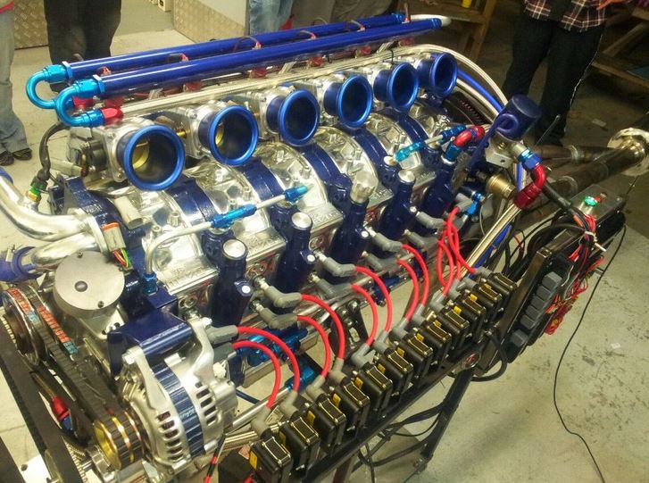 Prototype expérimental de moteur rotatif Mazda à six rotors développé pour la compétition