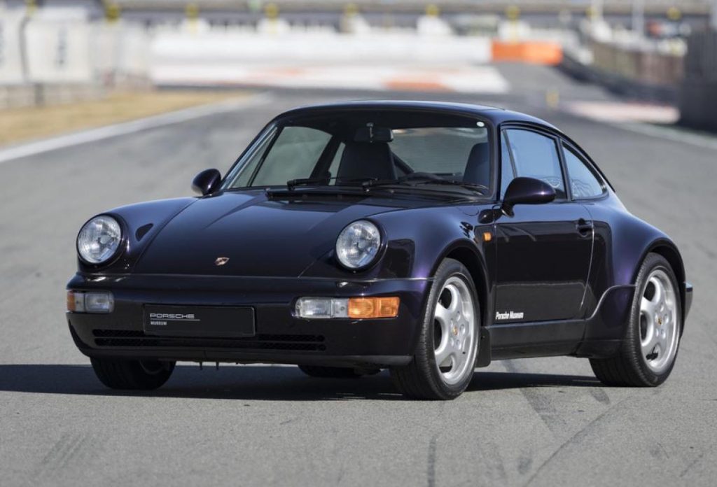 Porsche 911 type 964 Carrera 4, étape majeure de la modernisation de la 911
