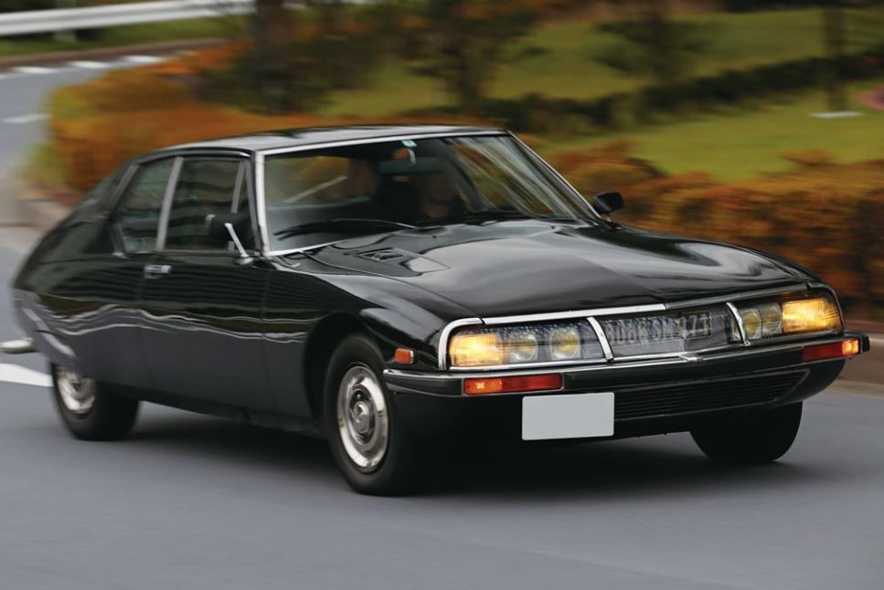 Citroën SM équipée du moteur V6 Maserati, symbole de l'audace technique de Citroën