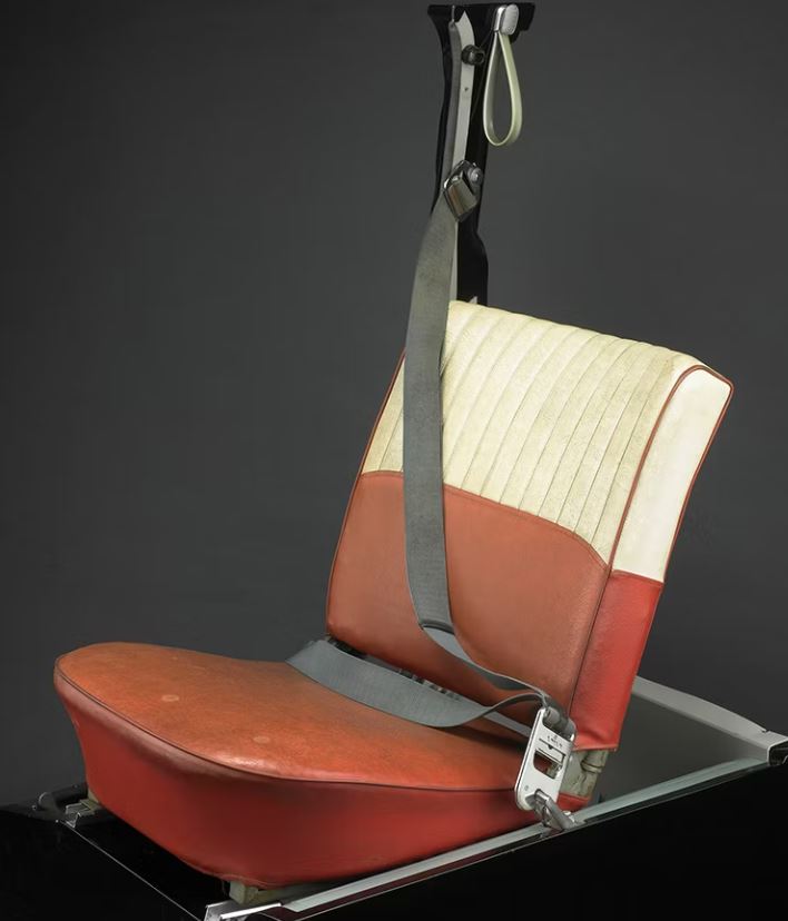 Ceinture de sécurité à trois points inventée par Volvo en 1959