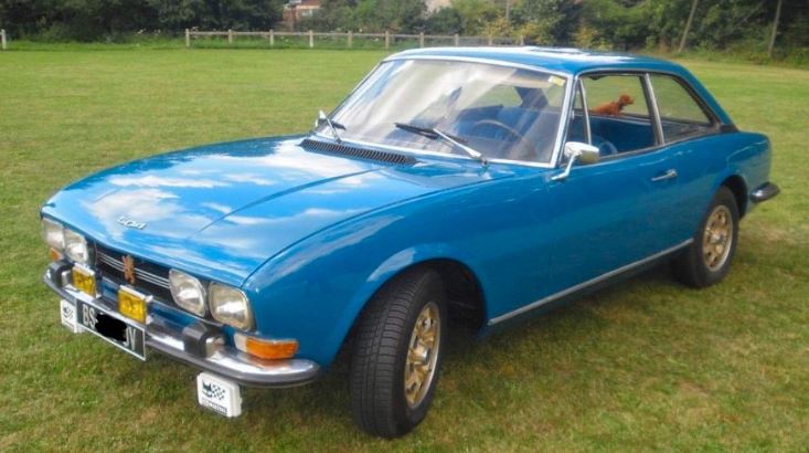 Peugeot 504 Coupé de 1969 retrouvée lors d’une sortie de grange