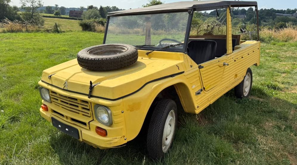 Citroën Méhari 4 places de 1974 retrouvée lors d’une sortie de grange